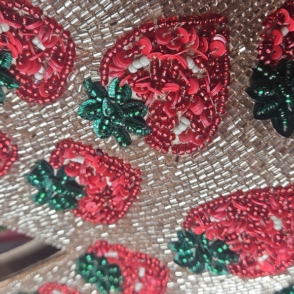 NWT Indian Beated Straberry Bag - Picture 4 of 7
